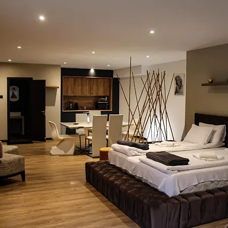 Maison d'hôtes R34 Boutique 4*